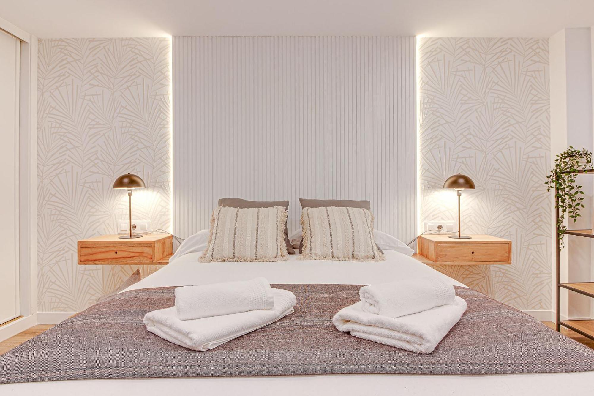 Diseno A Coruna Con Garaje Gratis By Theblueapartments Com Exterior photo